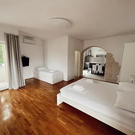 招待所 Buljanovic 帕格