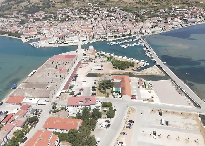 Πανσιόν Buljanovic Pag Town