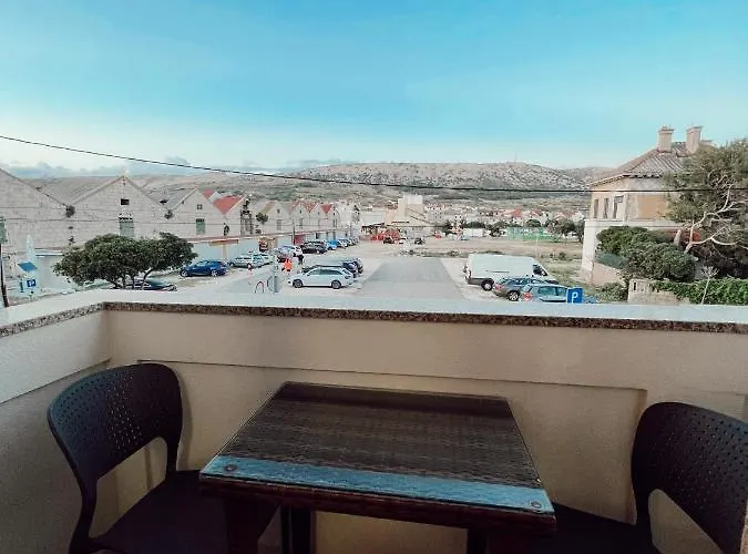 Buljanovic Πανσιόν