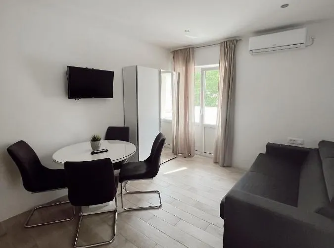 Buljanovic Pensionat 3*