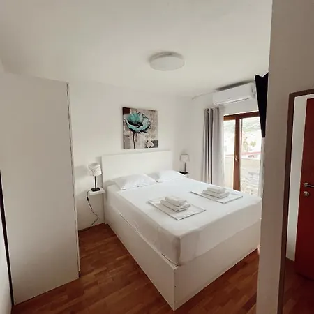 Buljanovic Guest house 3*